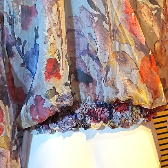 Breezy Silk blouse L / XL, lots of volume, elasticated waist looks great w jeans - Picture 10 of 12